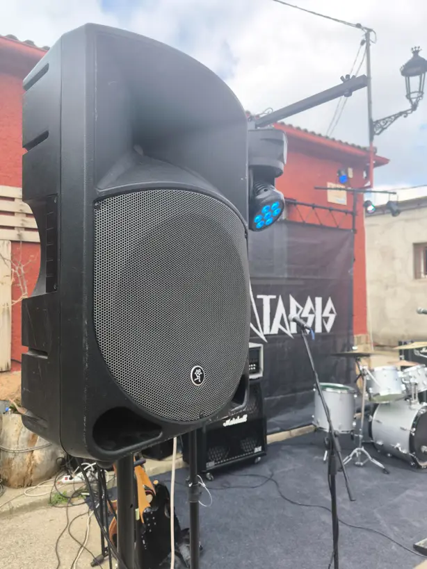 Imagen conciertos de grupos locales